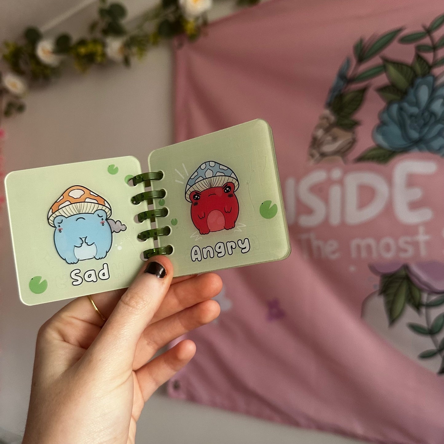 Mushroom Frog Emotion Keychain