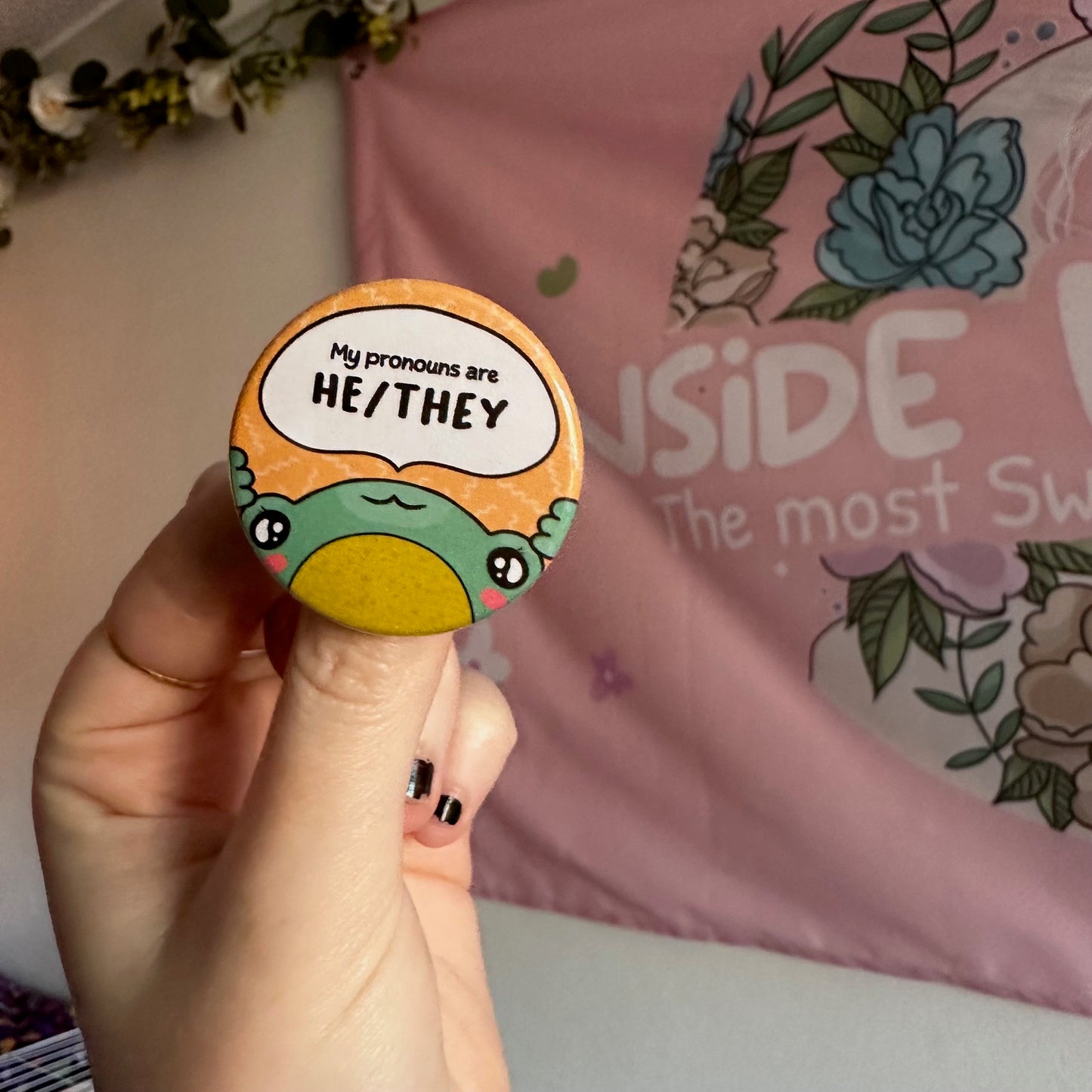 Frog Pronoun Badges
