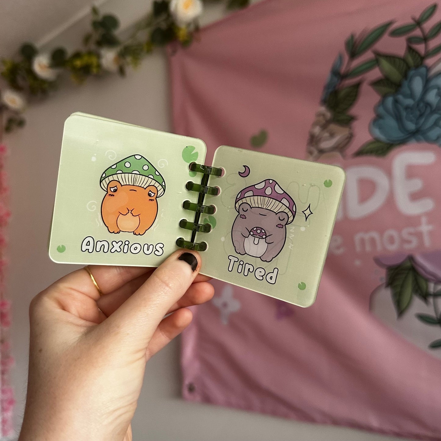 Mushroom Frog Emotion Keychain